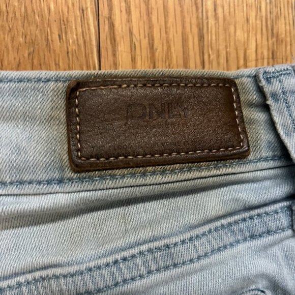 ONLY Cute jean shorts - Picture 5 of 6